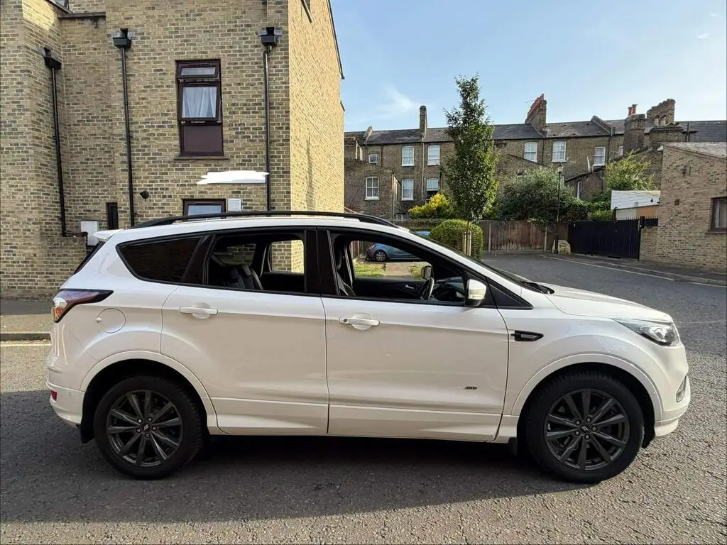 2017 Ford Kuga 2.0 TDCi ST-Line Powershift AWD Euro 6 (s/s) 5dr photo 12