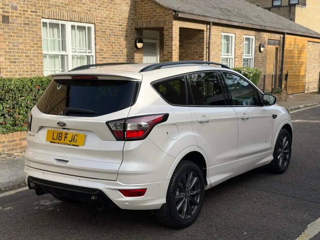 2017 Ford Kuga 2.0 TDCi ST-Line Powershift AWD Euro 6 (s/s) 5dr photo 13