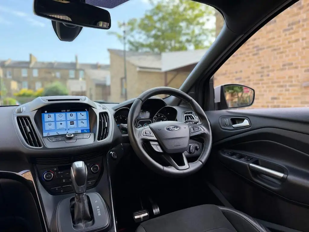 2017 Ford Kuga 2.0 TDCi ST-Line Powershift AWD Euro 6 (s/s) 5dr photo 14