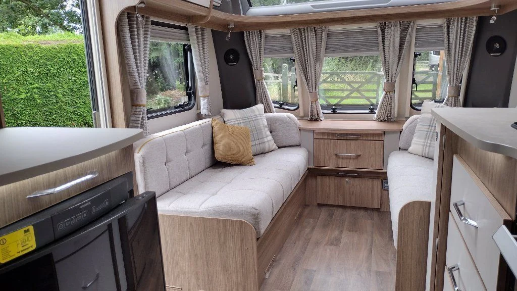2018 Coachman VIP 575 4 Berth Caravan photo 6