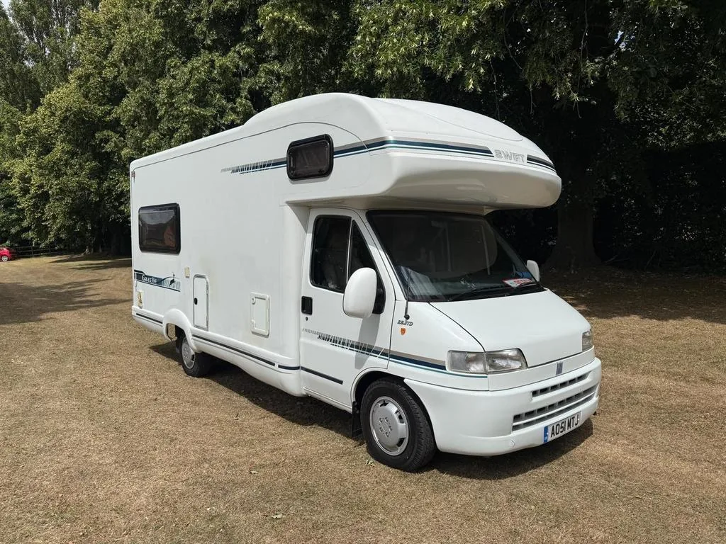 2001 Swift Gazelle F61 4 Berth Motorhome photo 2