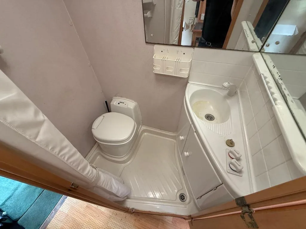 2001 Swift Gazelle F61 4 Berth Motorhome photo 9