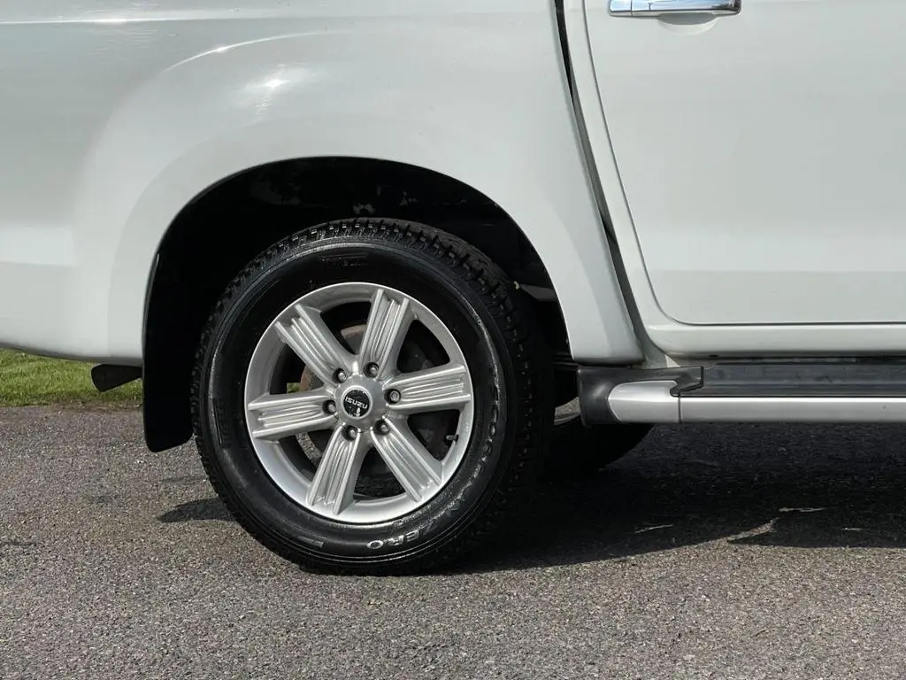 2018 Isuzu D-Max 1.9 TD Utah Auto 4WD Euro 6 4dr photo 14